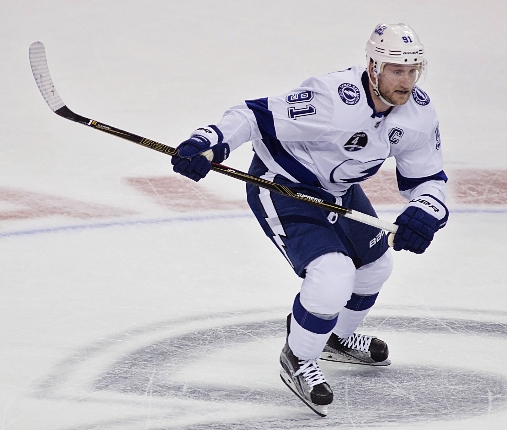Stamkos had a goal and an assist in the victory./CARMEN MANDATO
